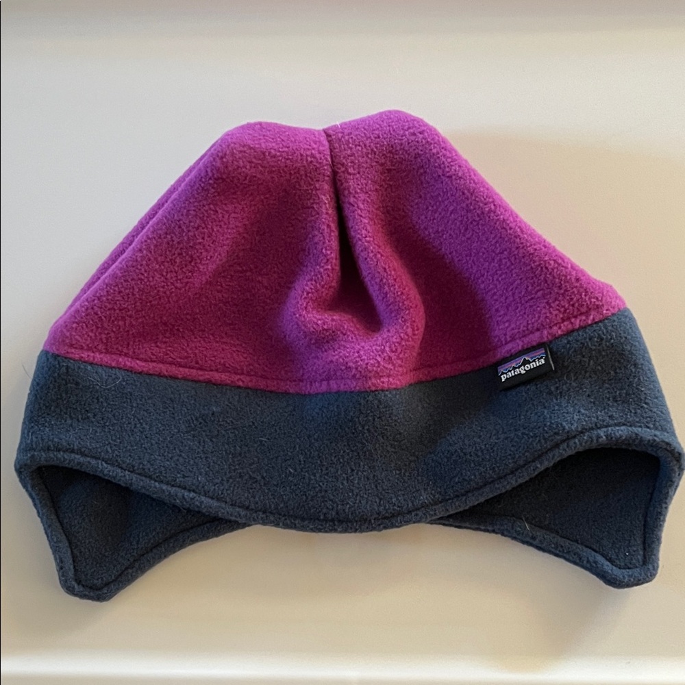 Patagonia Kids Two-Tone Fleece Hat - Magenta and Navy